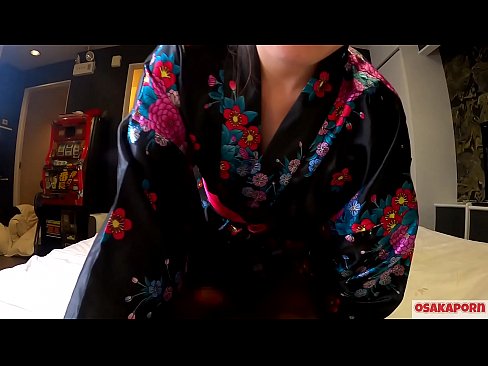 ❤️ Gənc cosplay qız bir atlı qadında fışqırma ilə orgazm olmaq üçün cinsi sevir. Həvəskar videoda ənənəvi yapon geyimində tüklü pişik və gözəl döşləri olan asiyalı qız sikişmə oyuncaqları ilə mastürbasyon nümayiş etdirir. Sakura 3 OSAKAPORN. ❤ Porn video az.javdoe.top ️❤